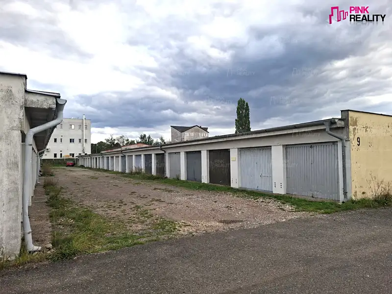 Prodej nemovitosti, 18 m², Hradec Králové